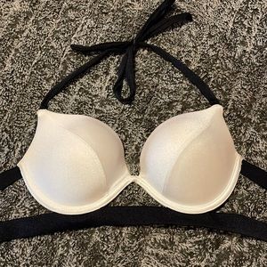 Victoria’s Secret Cut out Bikini Top